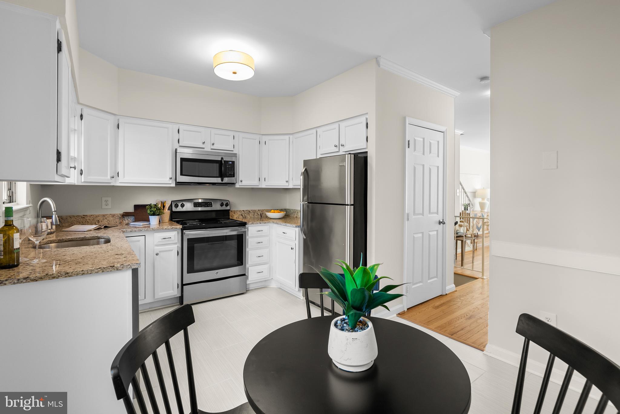 932 South Rolfe Street Arlington, VA 22204 - Photo 3 of 32