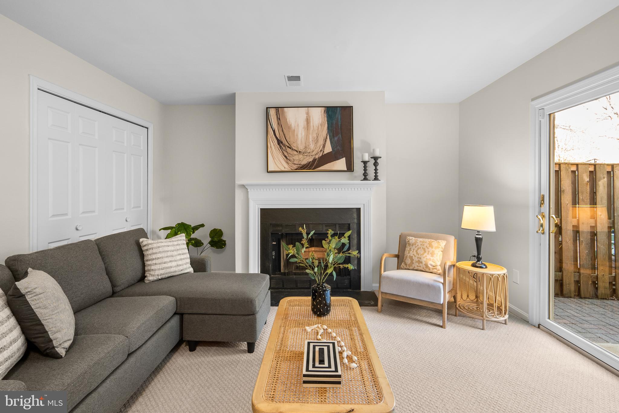 932 South Rolfe Street Arlington, VA 22204 - Photo 8 of 32