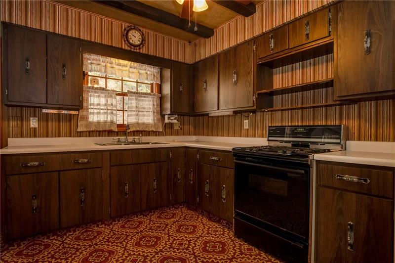 309 Stone Quarry Road Monaca, PA 15061 - Photo 3 of 12 Another view of the kitchen.....