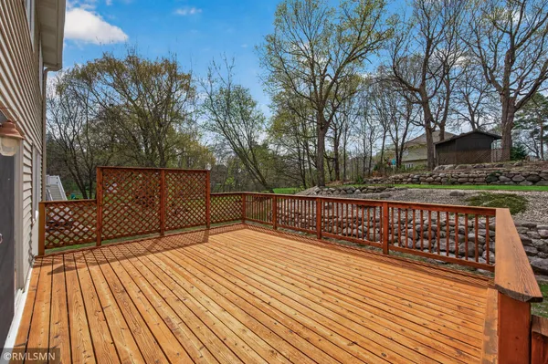 $519,900 | 8549 Woodland Curve, St. Bonifacius, MN 55375