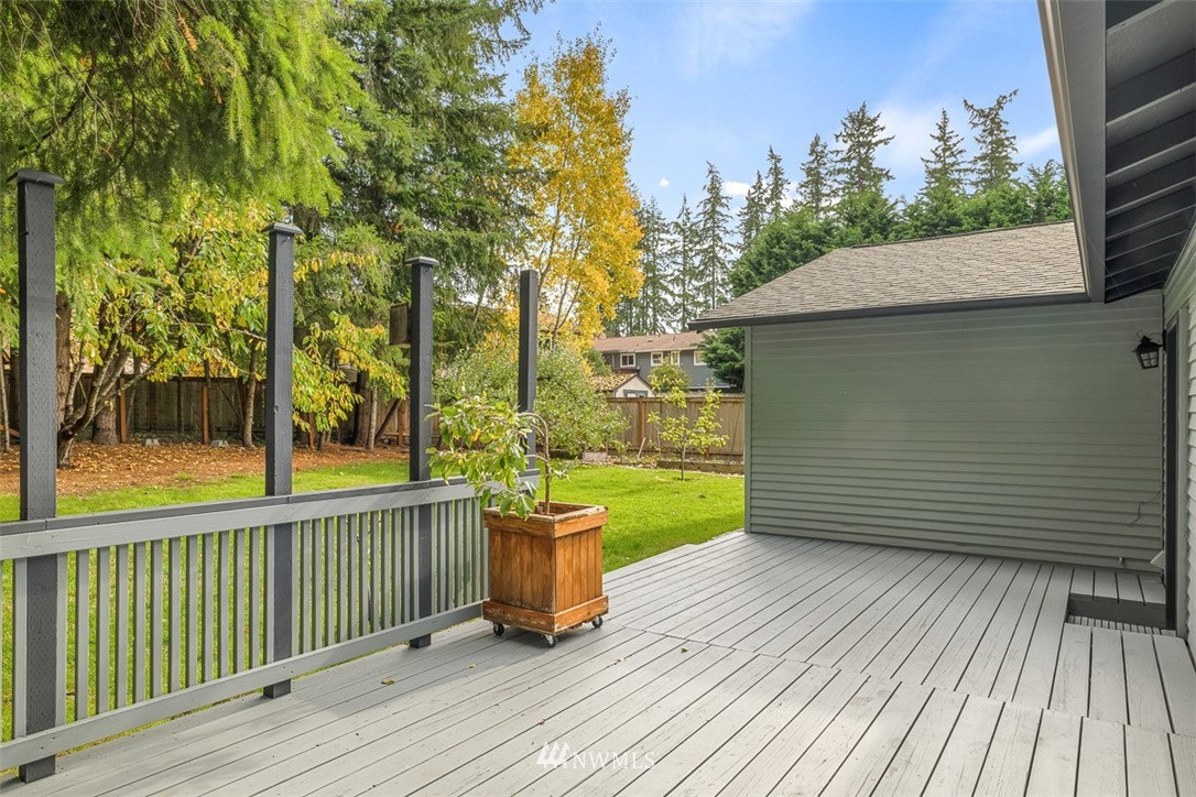 16505 23rd Avenue Southeast Bothell, WA 98012 - Photo 23 of 33 a view of a balcony with wooden floor and fence