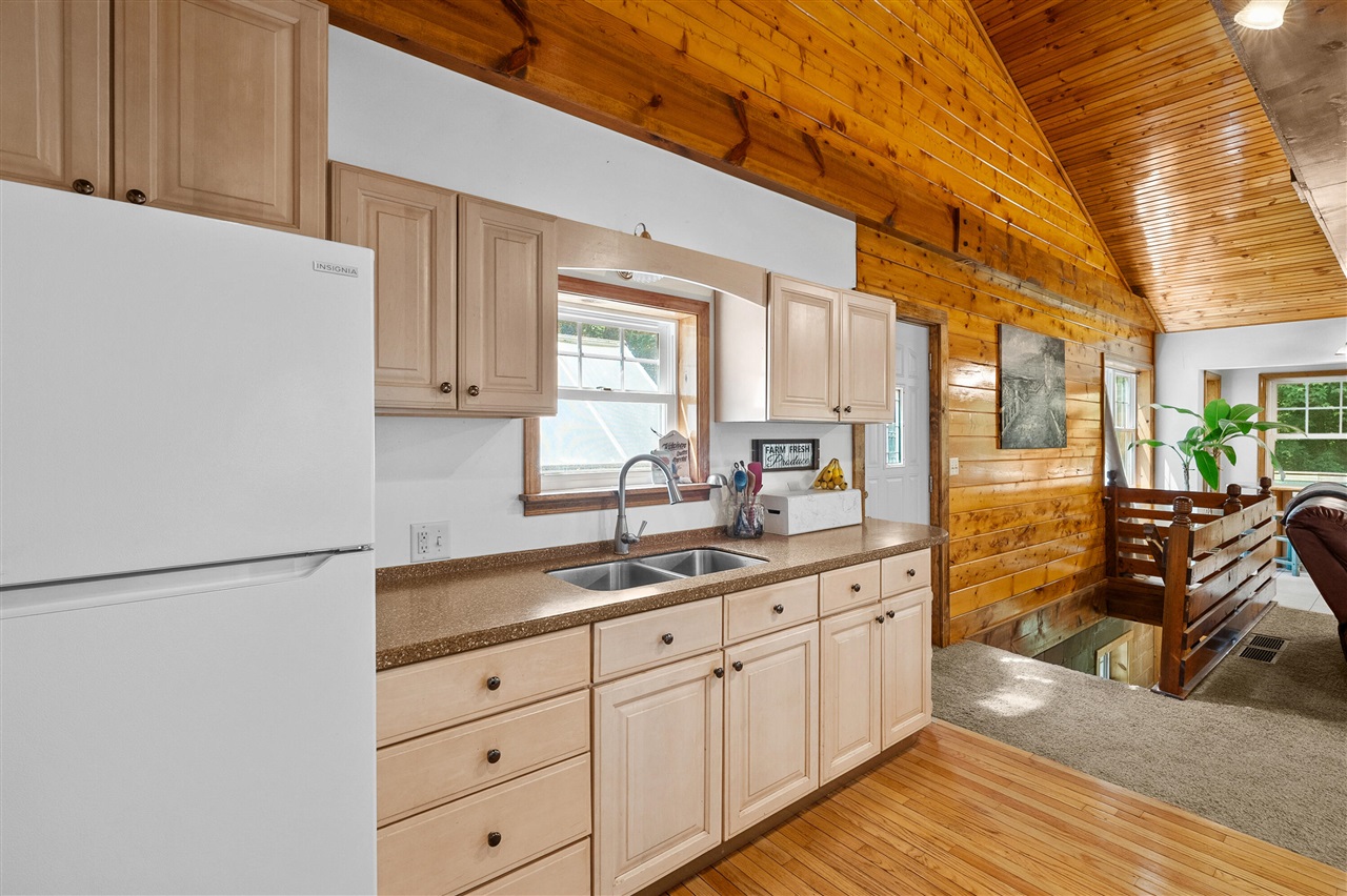 56200 California Road Dowagiac, MI 49047 - Photo 12 of 67