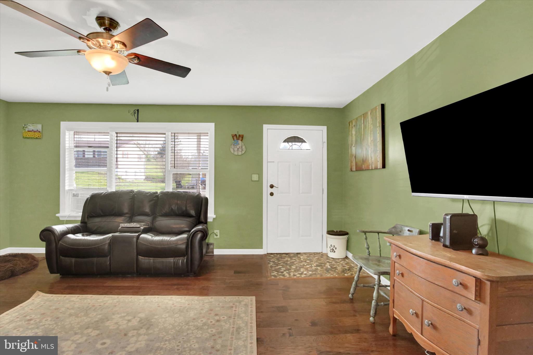 206 North White Top Road Freeburg, PA 17827 - Photo 7 of 36