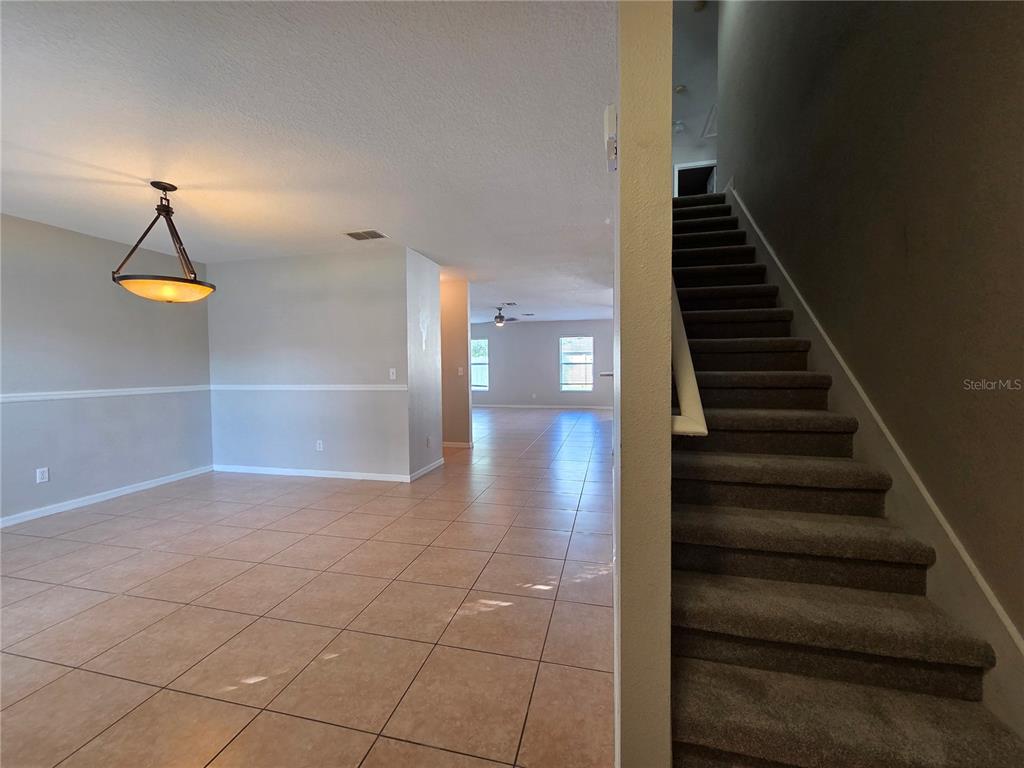 1645 Algonkin Loop Orlando, FL 32828 - Photo 23 of 37 a view of an entryway
