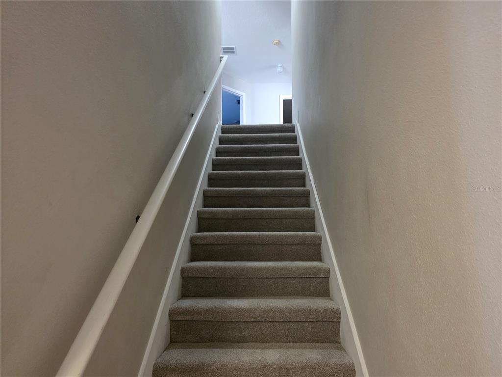 1645 Algonkin Loop Orlando, FL 32828 - Photo 24 of 37 a view of entryway