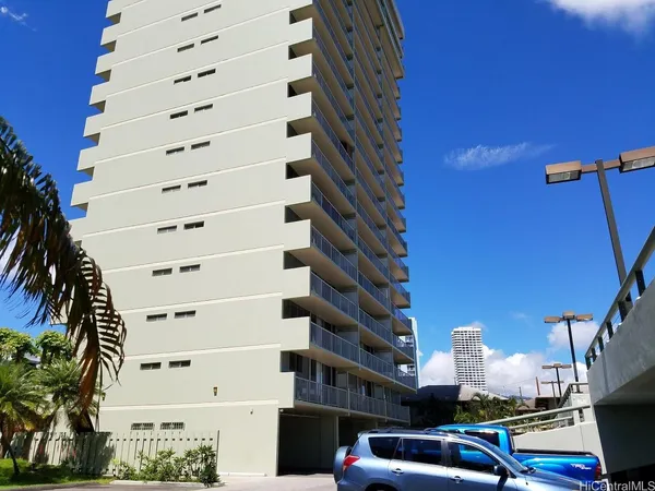 $2,600 | 2522 Date Street, Unit 1103, Honolulu, HI 96826