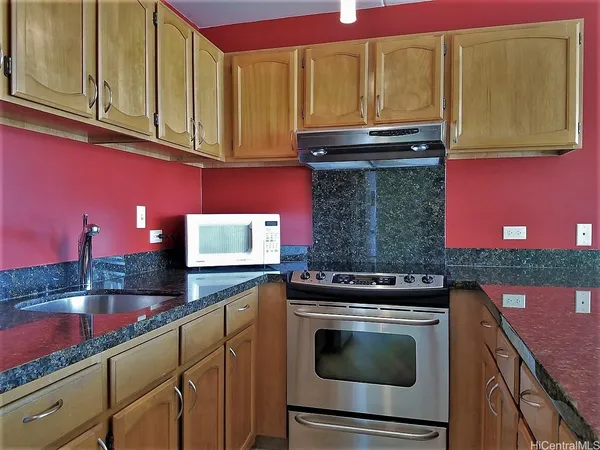 $2,600 | 2522 Date Street, Unit 1103, Honolulu, HI 96826