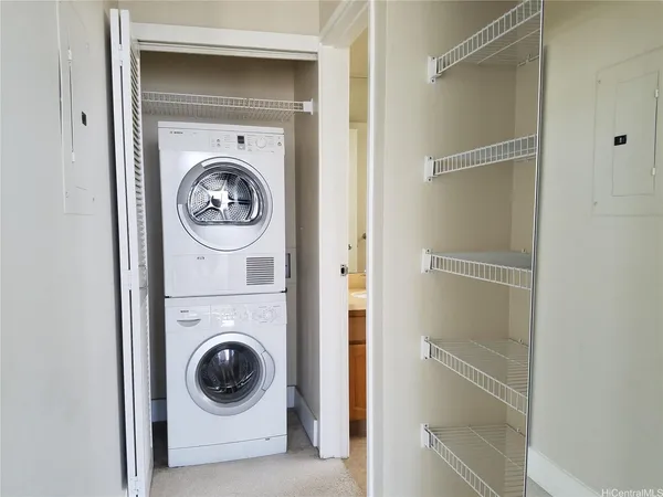 $2,600 | 2522 Date Street, Unit 1103, Honolulu, HI 96826