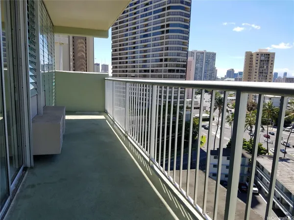 $2,600 | 2522 Date Street, Unit 1103, Honolulu, HI 96826