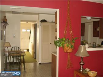 506 Winding Way Clementon, NJ 08021 - Photo 9 of 12 Kitchen