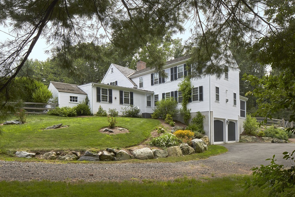 118 Conant Road Weston, MA 02493 - Photo 15 of 19