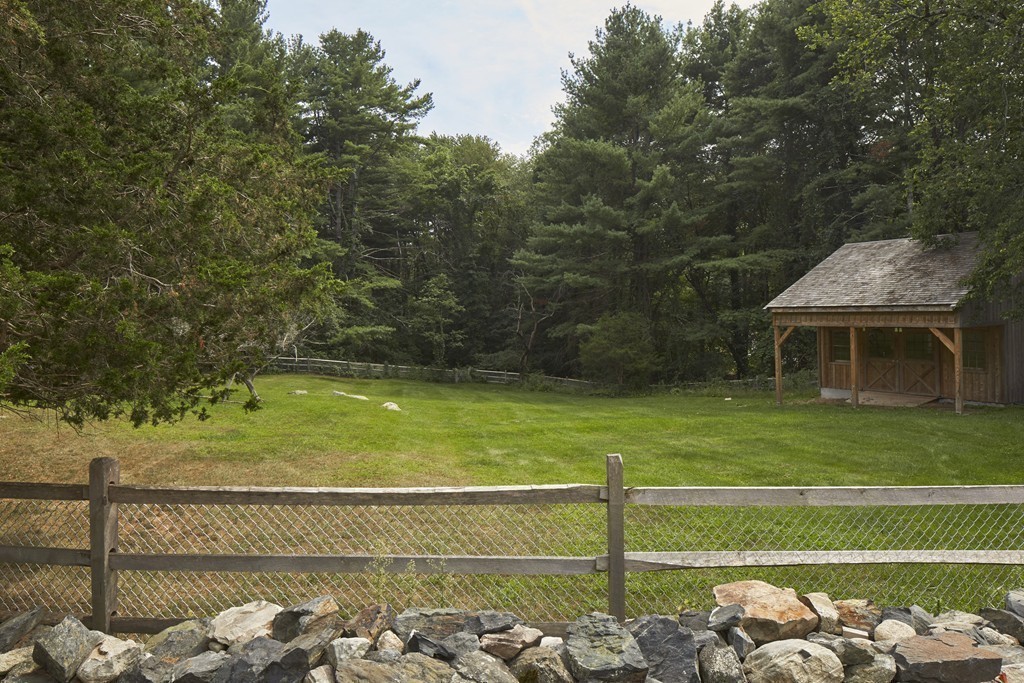 118 Conant Road Weston, MA 02493 - Photo 17 of 19