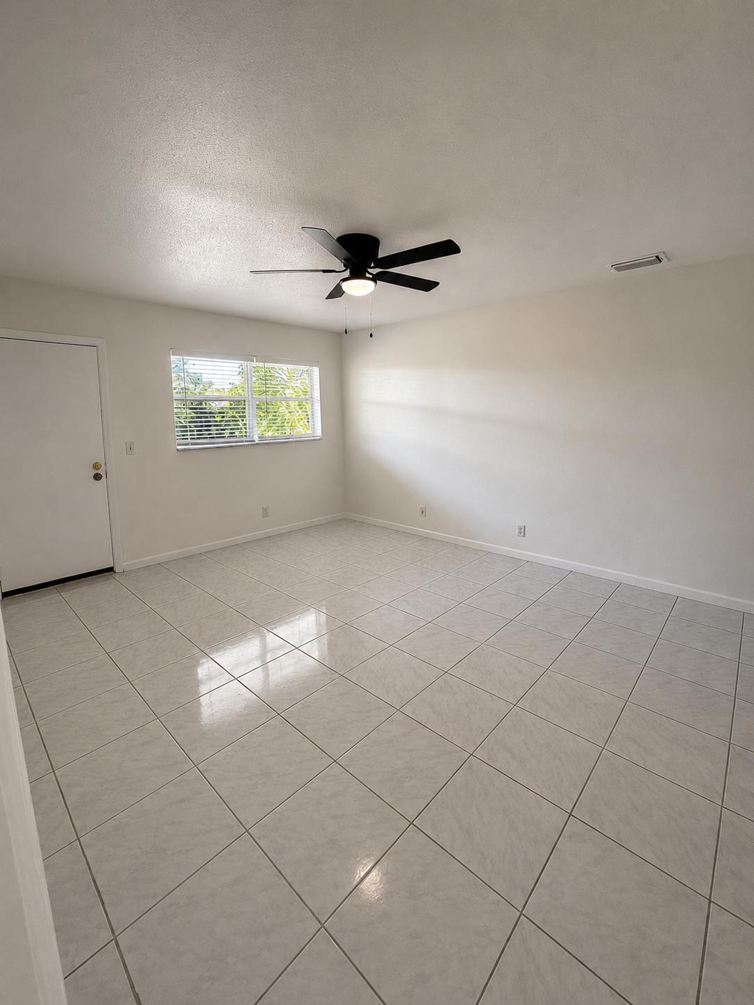 2801 Albatross Road Delray Beach, FL 33444 - Photo 5 of 10 5