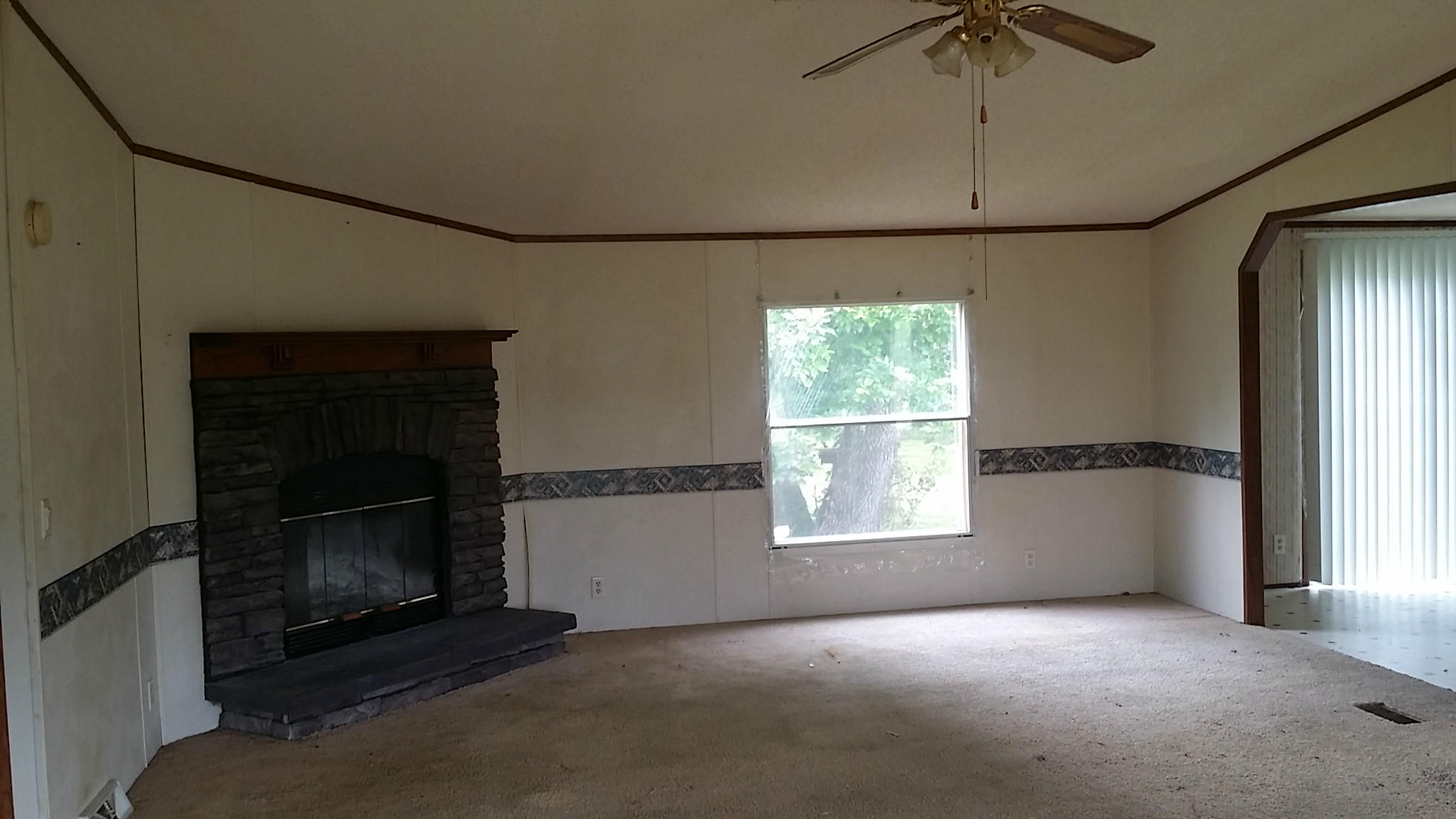 107 Beech Log Road Watertown, TN 37184 - Photo 3 of 7 Family Room With Fireplace