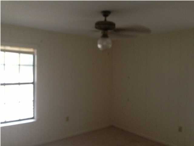 1086 Tallokas Road Crestview, FL 32536 - Photo 32 of 34 a view of a small space