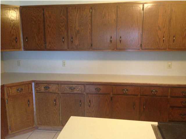 1086 Tallokas Road Crestview, FL 32536 - Photo 9 of 34 a view of cabinets