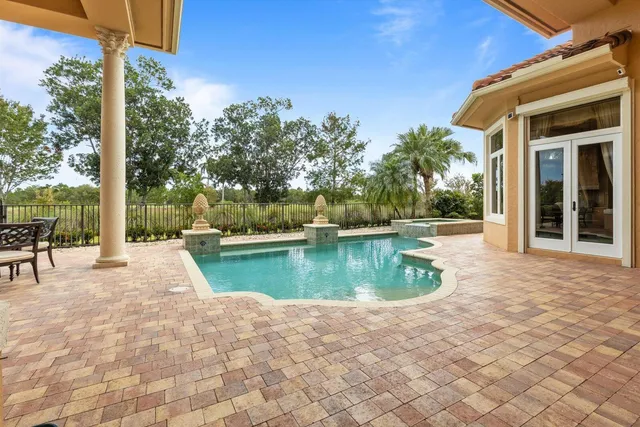 $1,850,000 | 124 Southeast Rio Casarano, Port St. Lucie, FL 34984
