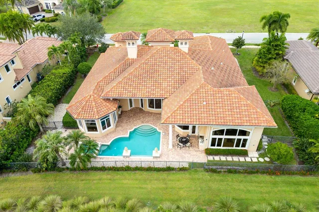 $1,850,000 | 124 Southeast Rio Casarano, Port St. Lucie, FL 34984