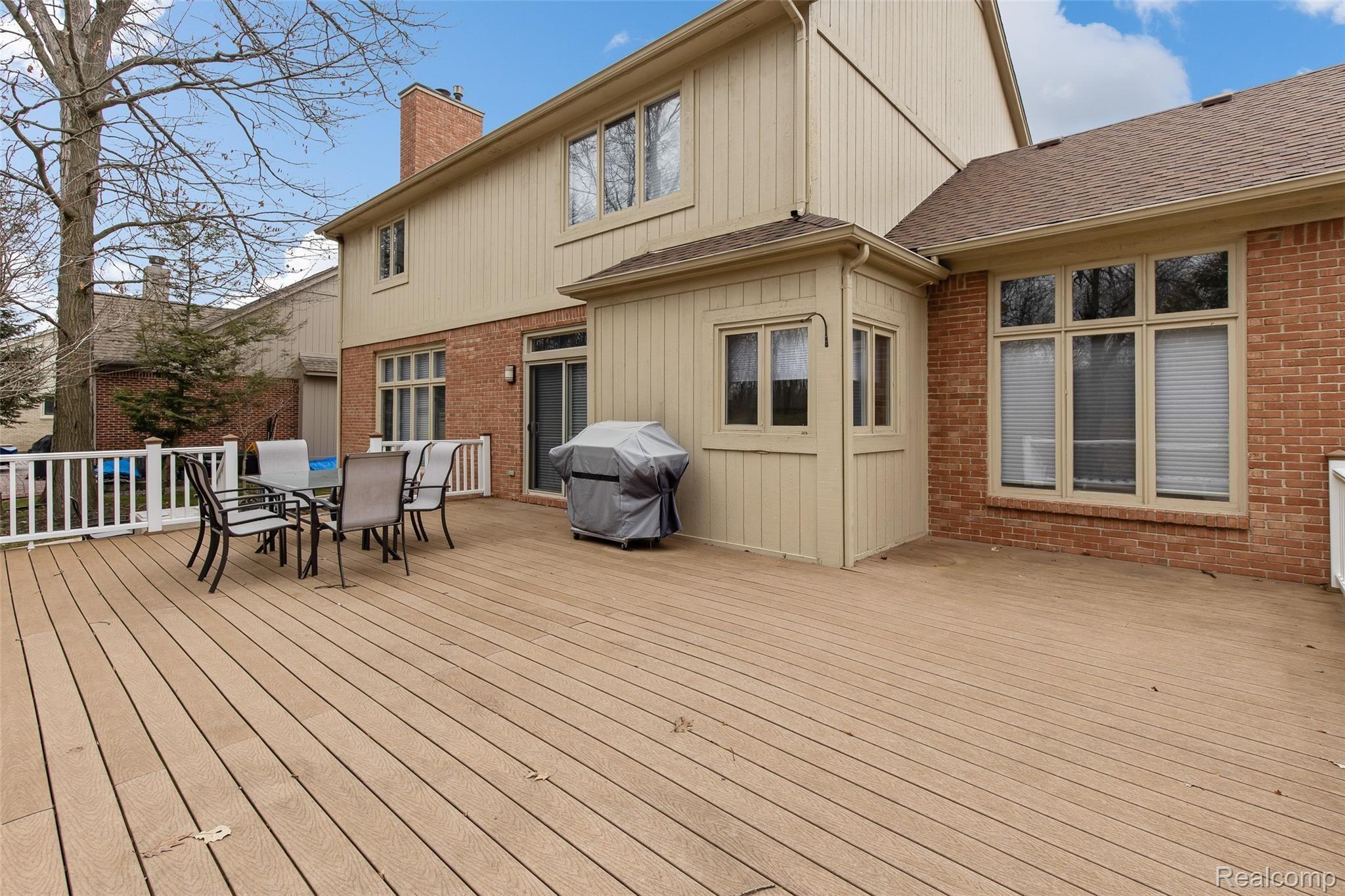 2192 Avon Lake Lane Rochester, MI 48307 - Photo 47 of 51 2192 Avon Lake Ln-14.jpg