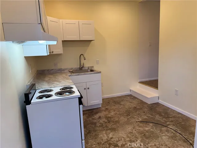 $1,200 | 9705 Main Street, Upper Lake, CA 95485