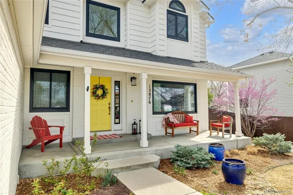 a outdoor space view with sitting space