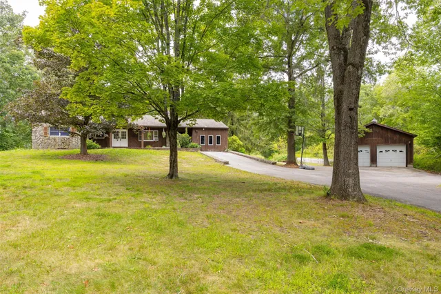 $425,000 | 993 Highway 32, Wallkill, NY 12589