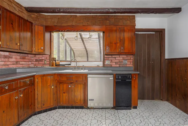 $425,000 | 993 Highway 32, Wallkill, NY 12589