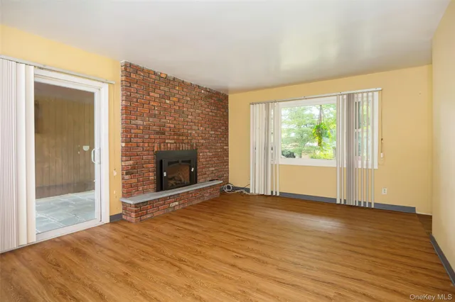 $425,000 | 993 Highway 32, Wallkill, NY 12589