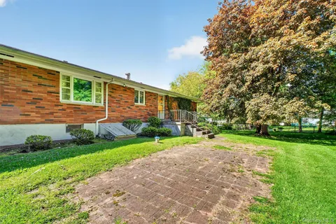 $479,000 | 9 Alladin Court, Wappingers Falls, NY 12590