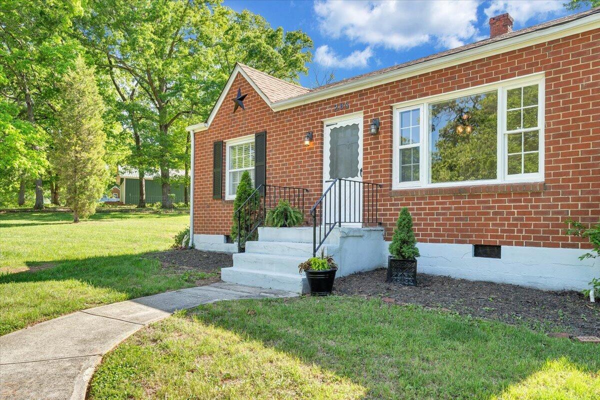 294 Webster Heights Road Roanoke, VA 24012 - Photo 2 of 55 02-MIB09021