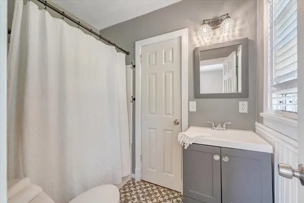 $189,950 | 294 Webster Heights Road, Roanoke, VA 24012