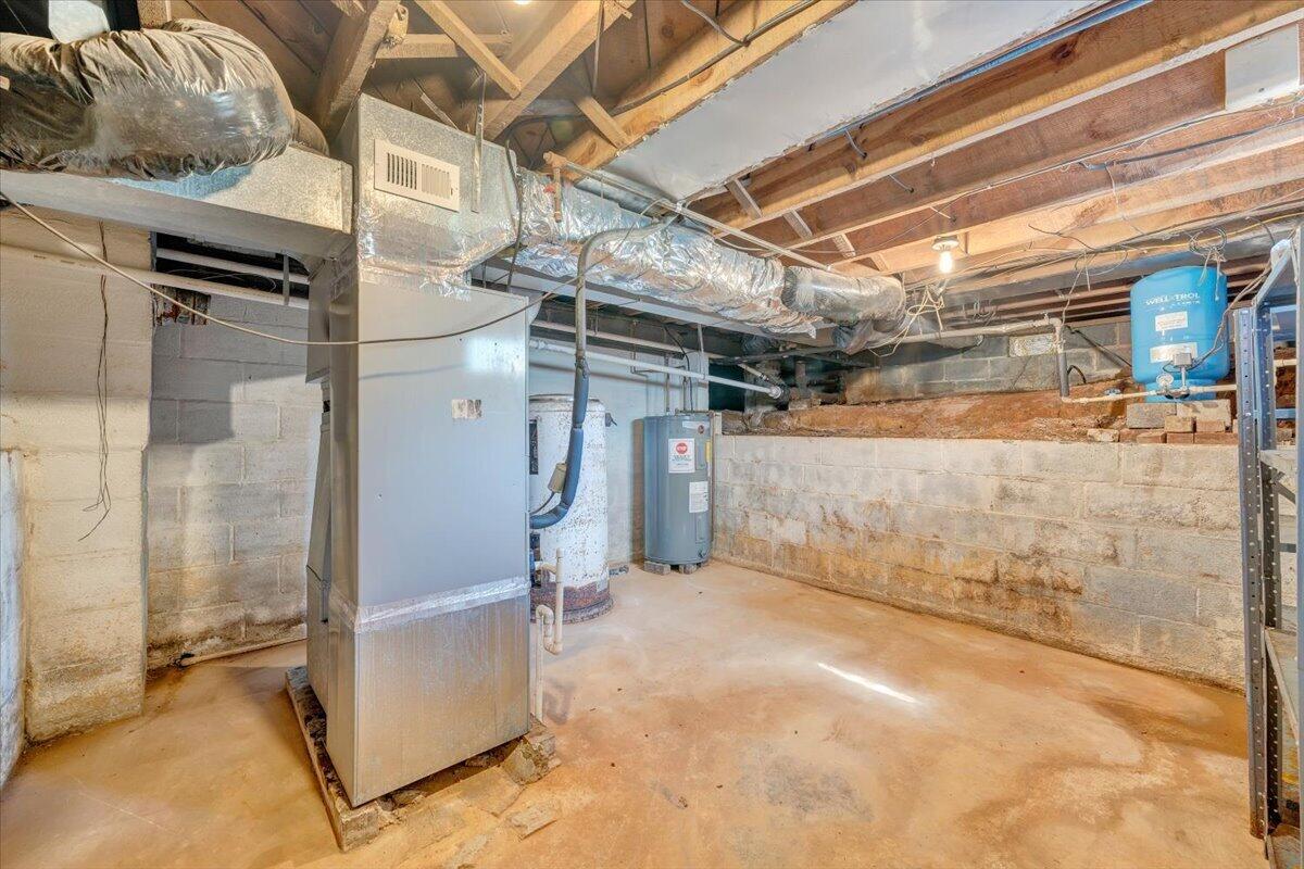 294 Webster Heights Road Roanoke, VA 24012 - Photo 30 of 55 30-MIB08937