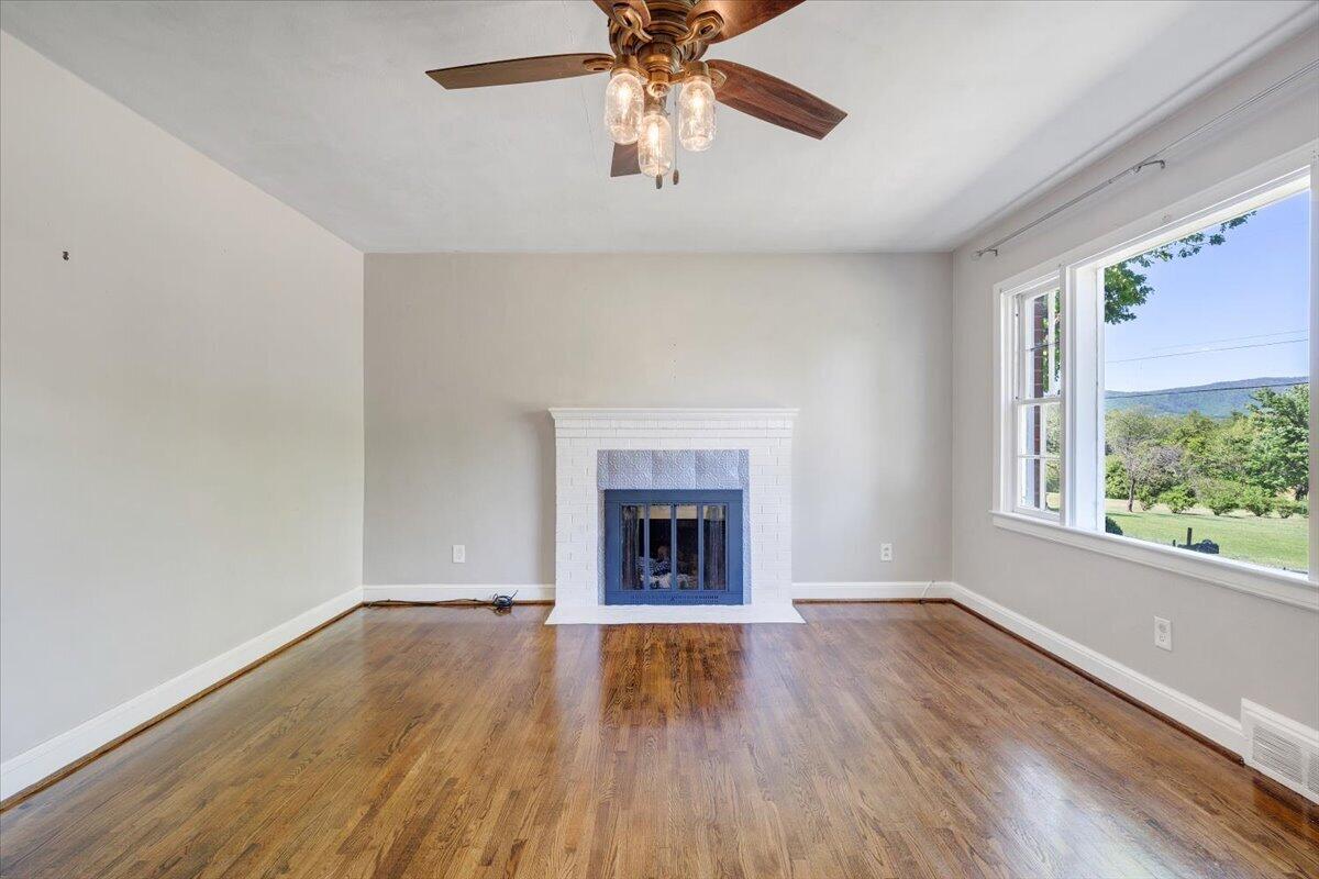 294 Webster Heights Road Roanoke, VA 24012 - Photo 5 of 55 05-MIB08856