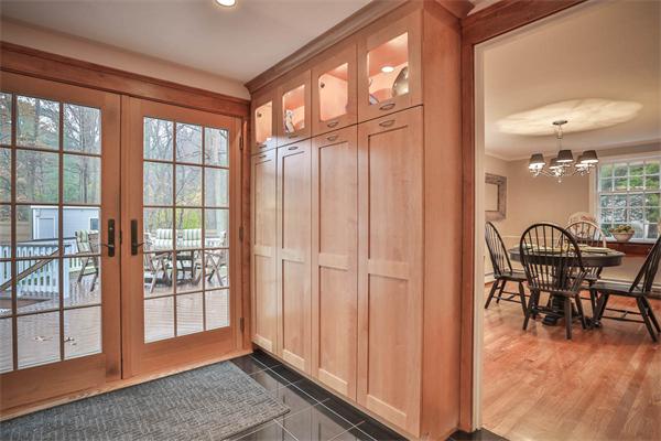 6 Townsend Road Lynnfield, MA 01940 - Photo 13 of 30