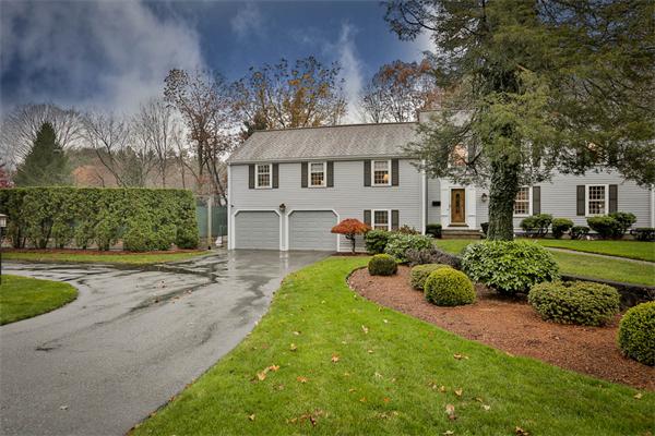 6 Townsend Road Lynnfield, MA 01940 - Photo 2 of 30
