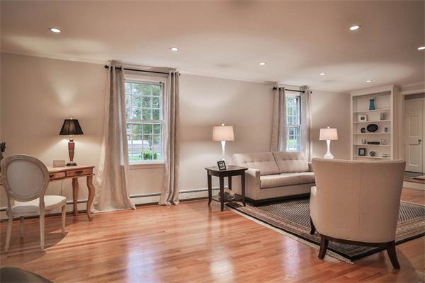 6 Townsend Road Lynnfield, MA 01940 - Photo 6 of 30