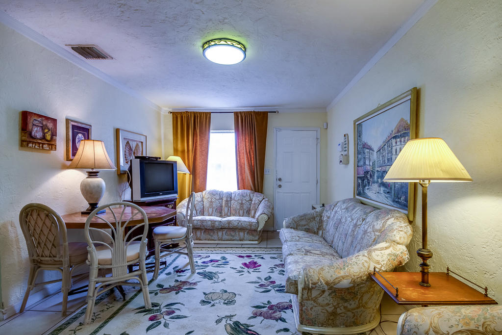 447 Conniston Road West Palm Beach, FL 33405 - Photo 14 of 26 447 Conniston Rd - West Palm Beach-14
