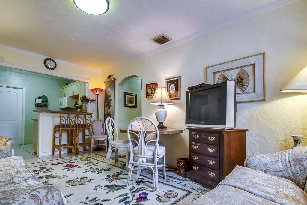 447 Conniston Road West Palm Beach, FL 33405 - Photo 15 of 26 447 Conniston Rd - West Palm Beach-15