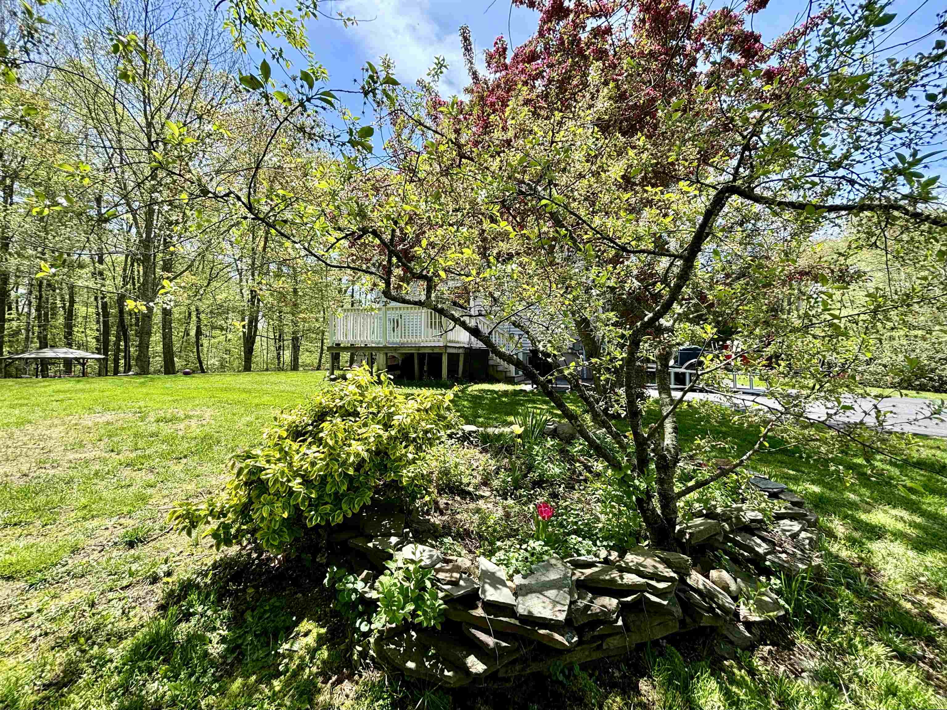 38 Juniper Road, Unit L Derry, NH 03038 - Photo 2 of 40