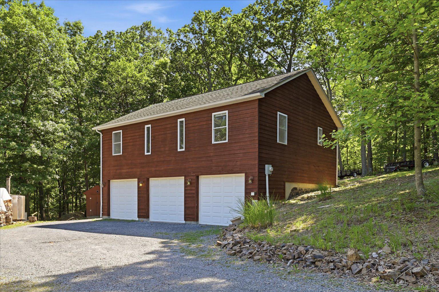 323 South Timber Ridge Road Cross Junction, VA 22625 - Photo 59 of 109 Garage with Apartment