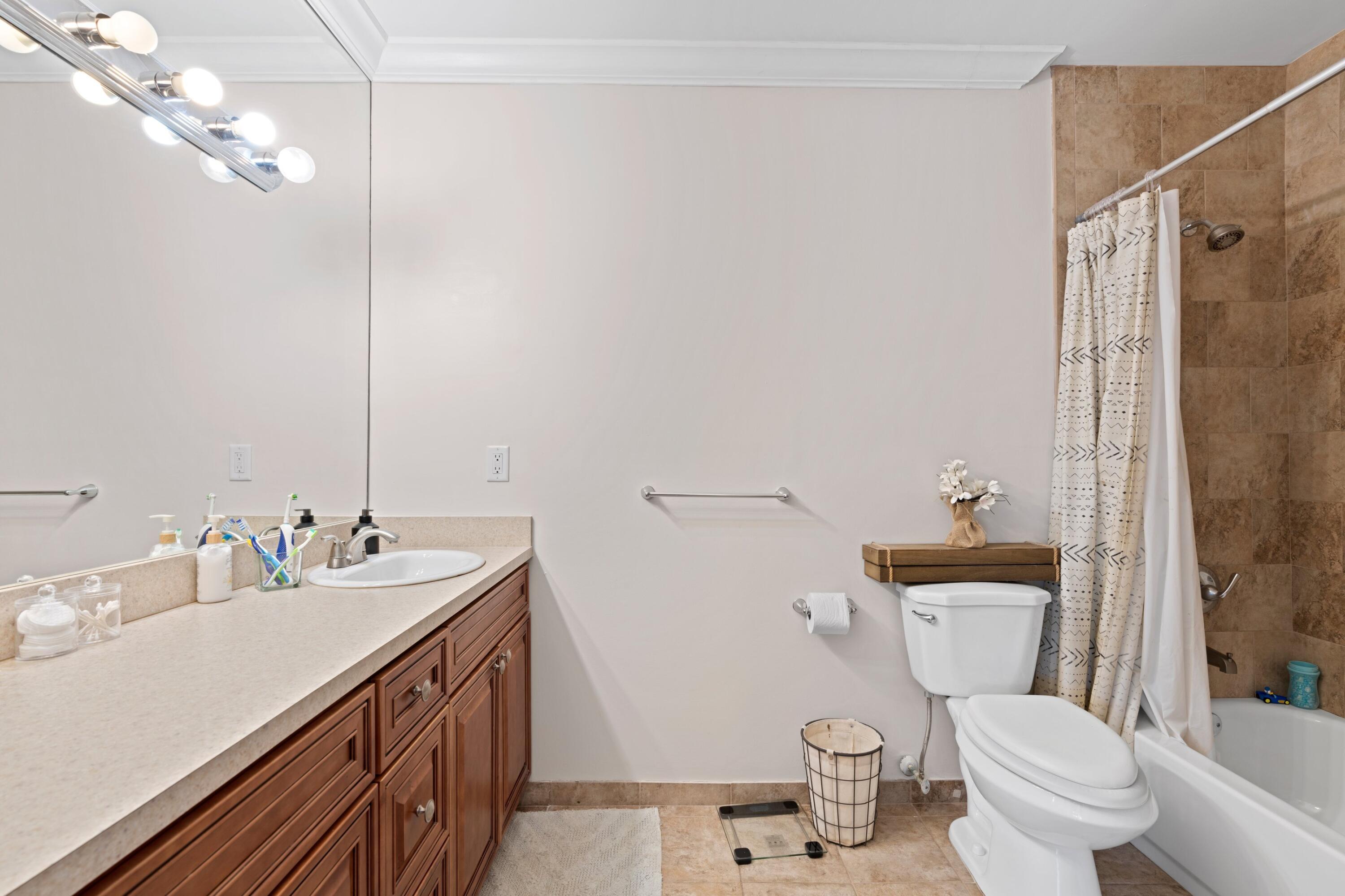 21566 Eucalyptus Way Boca Raton, FL 33433 - Photo 12 of 12 DSC02102.jpg-SMALL