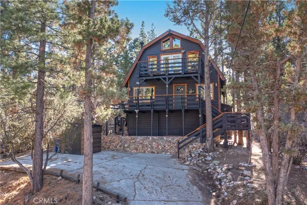 $499,000 | 108 East Rainbow Boulevard, Big Bear City, CA 92314