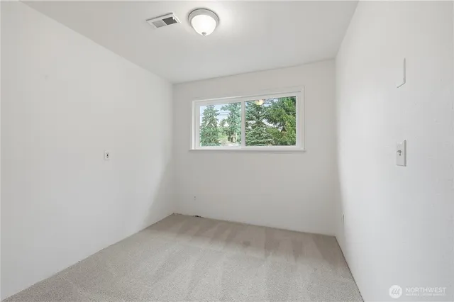 $690,000 | 11805 3rd Avenue South, Seattle, WA 98168