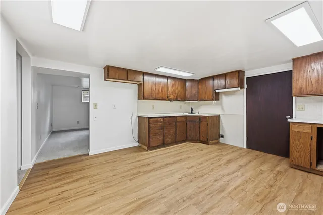 $690,000 | 11805 3rd Avenue South, Seattle, WA 98168