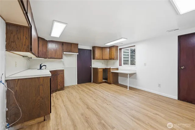 $690,000 | 11805 3rd Avenue South, Seattle, WA 98168