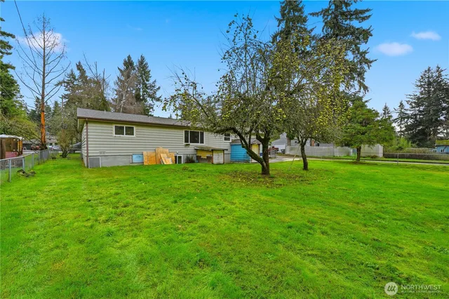 $690,000 | 11805 3rd Avenue South, Seattle, WA 98168