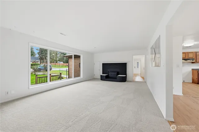 $690,000 | 11805 3rd Avenue South, Seattle, WA 98168