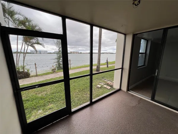$2,050 | 118 Lake Emerald Drive, Unit 103, Oakland Park, FL 33309