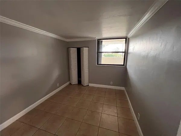 $2,050 | 118 Lake Emerald Drive, Unit 103, Oakland Park, FL 33309