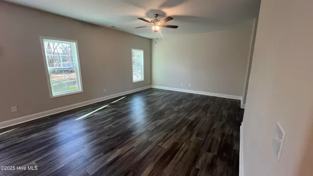 $314,900 | 309 Starky Drive, Richlands, NC 28574